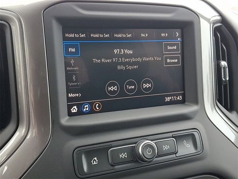 Used 2023 Chevrolet Silverado 2500 Custom w/ Custom Convenience Package image 16