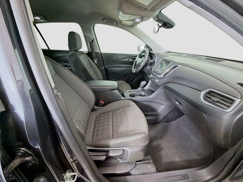 Used 2022 Chevrolet Equinox LT image 18
