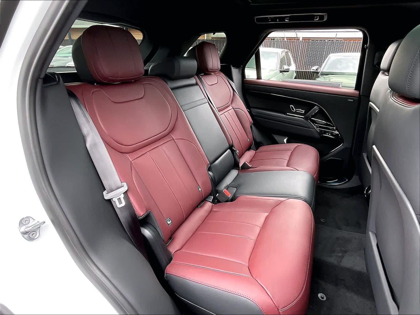 New 2026 Land Rover Range Rover Sport Dynamic SE AWD/4WD image 27