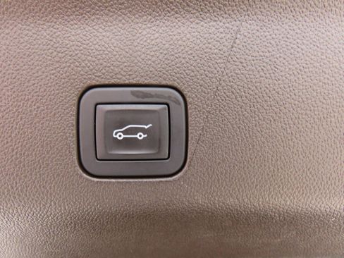 Used 2026 Chevrolet Tahoe LT w/ Comfort Package image 13