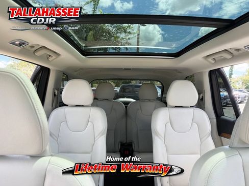Used 2021 Volvo XC90 T6 Momentum w/ Climate Package AWD/4WD image 37