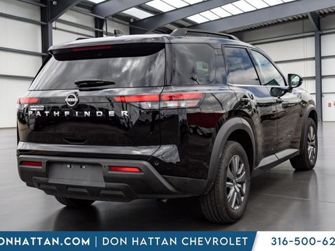 Used 2025 Nissan Pathfinder SV FWD image 26