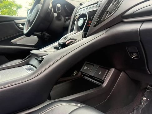 Used 2019 Acura RDX w/ Technology Package AWD/4WD image 40