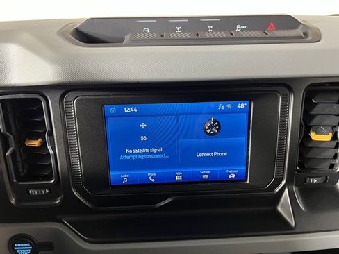 Used 2023 Ford Bronco Badlands image 25