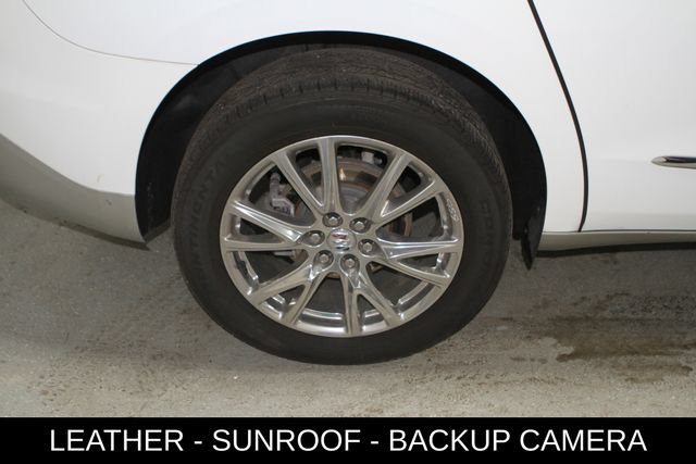 Used 2023 Buick Enclave Essence w/ Experience Buick Package FWD image 5