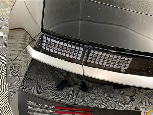 Used 2025 Hyundai Ioniq 5 SEL RWD image 27