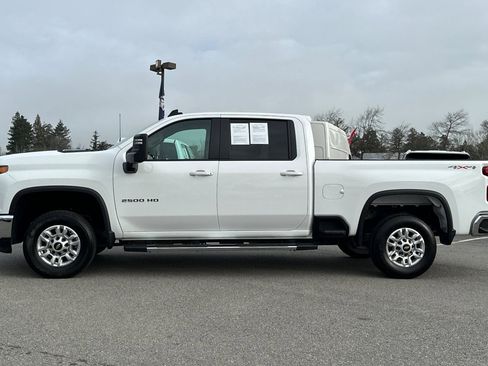Used 2025 Chevrolet Silverado 2500 LT w/ Convenience Package image 7
