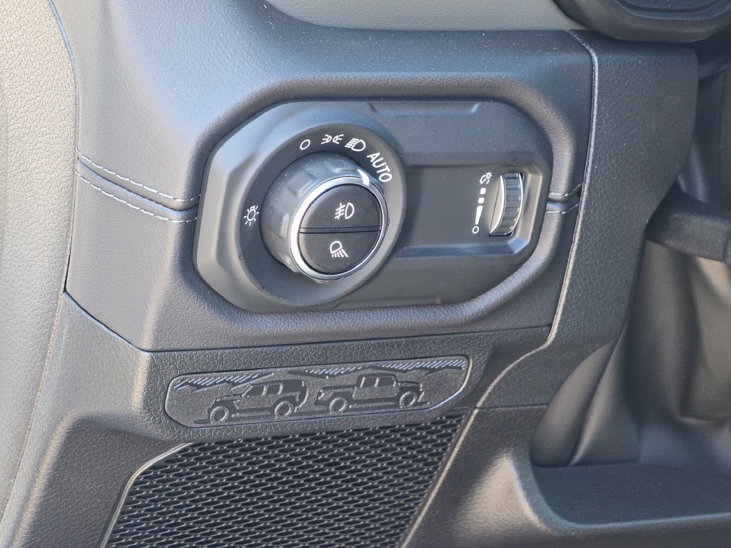 New 2026 Jeep Gladiator Mojave AWD/4WD image 33