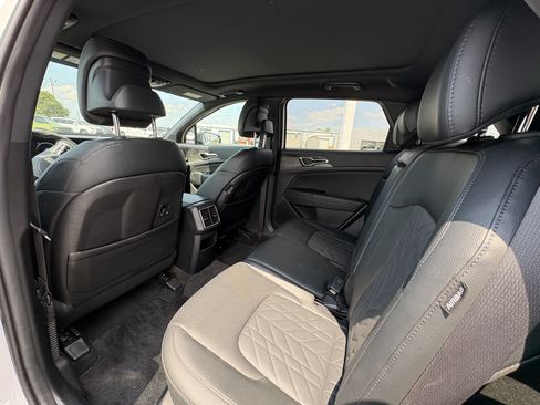 Used 2025 Kia Sportage X-Pro Prestige AWD/4WD image 9