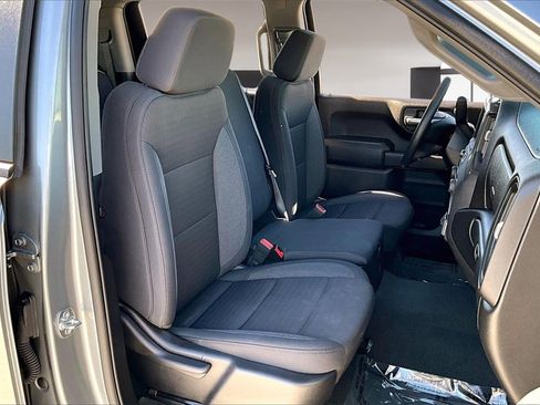 Used 2025 Chevrolet Silverado 1500 Custom image 28