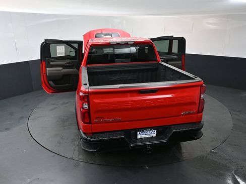 Used 2024 Chevrolet Silverado 1500 ZR2 AWD/4WD image 18