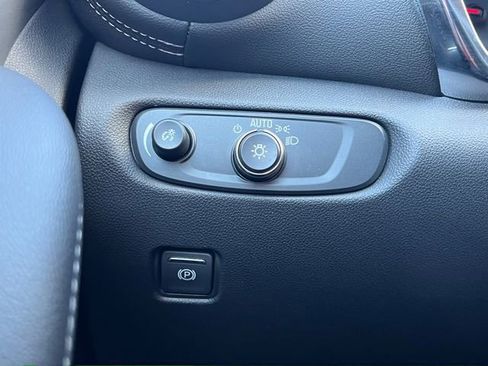 Used 2025 Chevrolet Blazer LT image 22