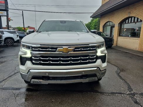 Used 2023 Chevrolet Silverado 1500 LTZ w/ LTZ Premium Package AWD/4WD image 2