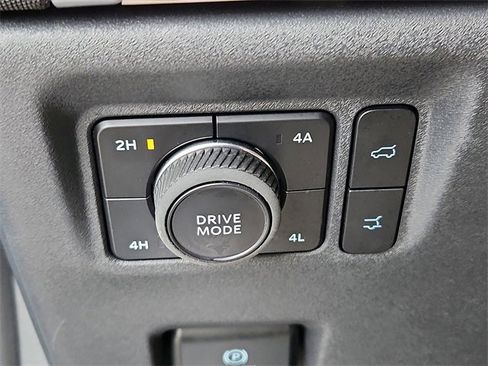 Used 2025 Ford Expedition Max Active image 14