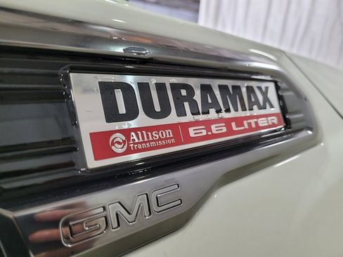 Used 2022 GMC Sierra 2500 AT4 image 16