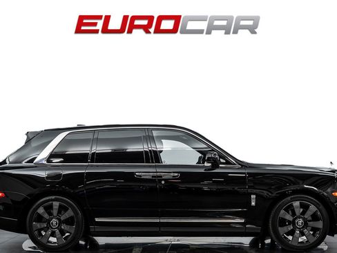 Used 2023 Rolls-Royce Cullinan w/ Cullinan Package AWD/4WD image 7