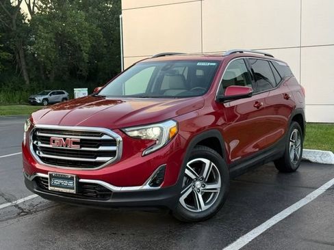 Used 2020 GMC Terrain SLT w/ Preferred Package AWD/4WD image 2