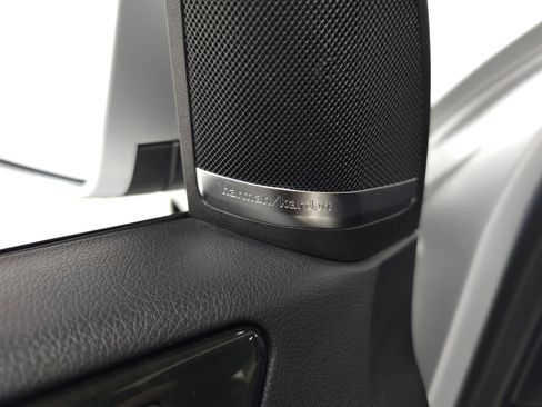 Used 2016 Mercedes-Benz GL 450 4MATIC image 16