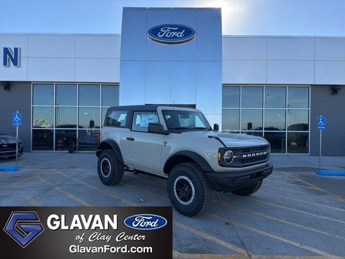 New 2025 Ford Bronco 2-Door w/ Sasquatch Package image 1