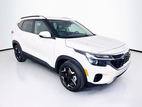 Certified 2024 Kia Seltos EX AWD/4WD image 3