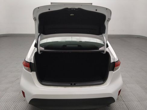 Used 2023 Toyota Corolla LE FWD image 29