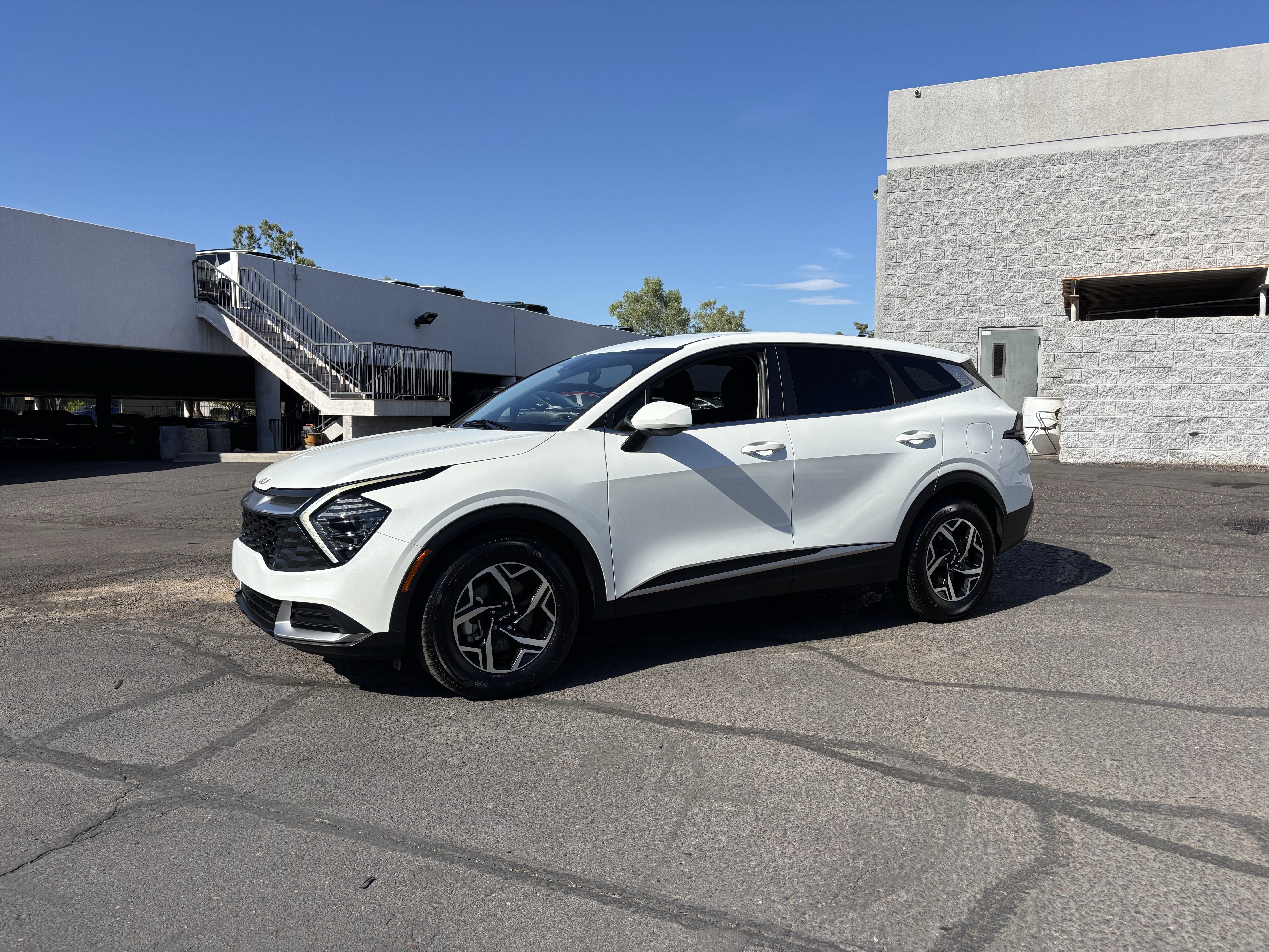 Certified 2025 Kia Sportage LX FWD image 6