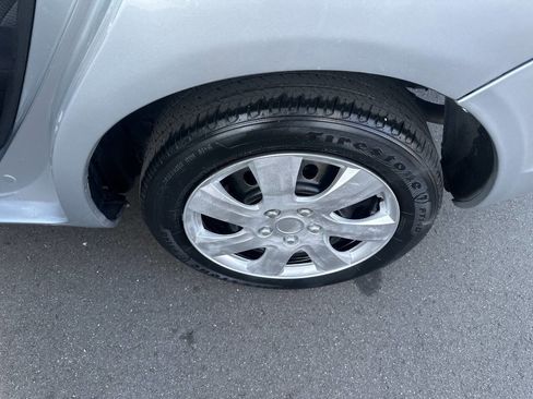 Used 2007 Toyota Matrix image 11