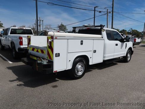 Used 2019 Ford F250 XL w/ Power Equipment Group image 5
