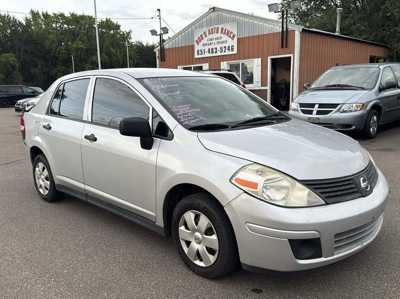 Used 2009 Nissan Versa Sedan FWD image 3