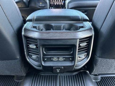 Used 2025 RAM 2500 Laramie AWD/4WD image 21