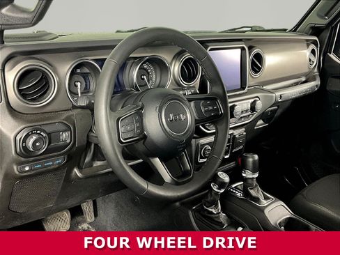 Used 2023 Jeep Wrangler Unlimited w/ Cold Weather Group AWD/4WD image 17