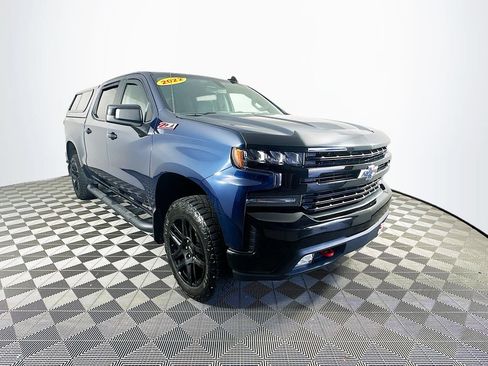 Used 2022 Chevrolet Silverado 1500 LT Trail Boss w/ Bed Protection Package AWD/4WD image 2