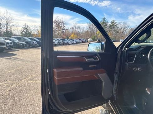 Used 2023 GMC Sierra 1500 Denali Ultimate image 28