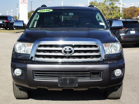 Used 2016 Toyota Sequoia Platinum image 24