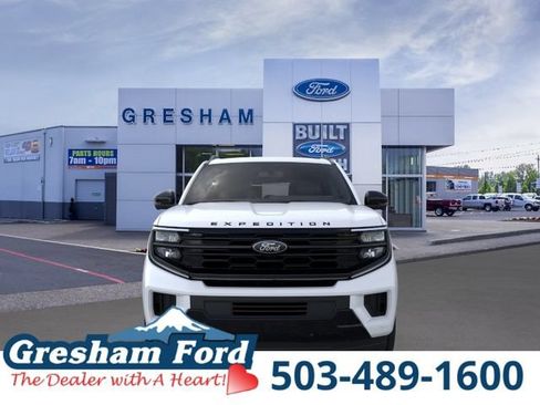 New 2026 Ford Expedition Platinum w/ Stealth Appearance Package AWD/4WD image 6