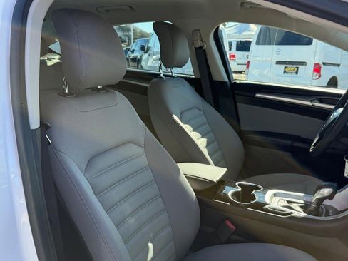 Used 2014 Ford Fusion S image 22