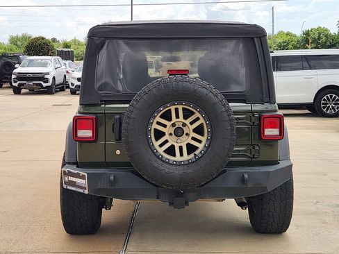 Used 2020 Jeep Wrangler Unlimited Sport AWD/4WD image 8