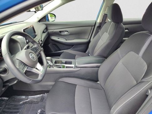 Used 2020 Nissan Sentra SV image 11