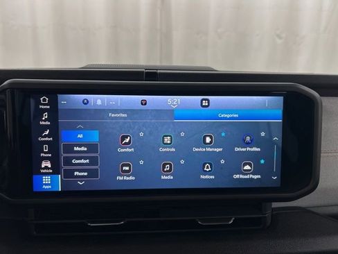 Used 2024 Jeep Gladiator Sport image 13