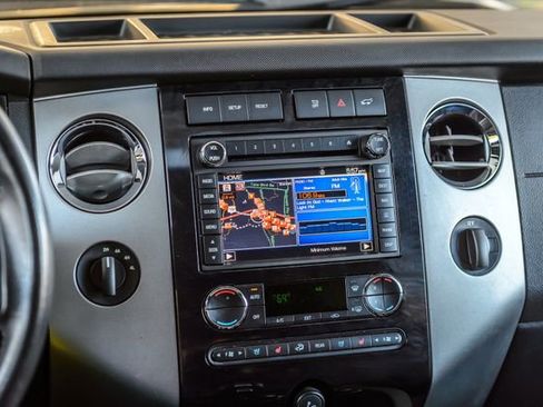 Used 2013 Ford Expedition EL Limited image 27