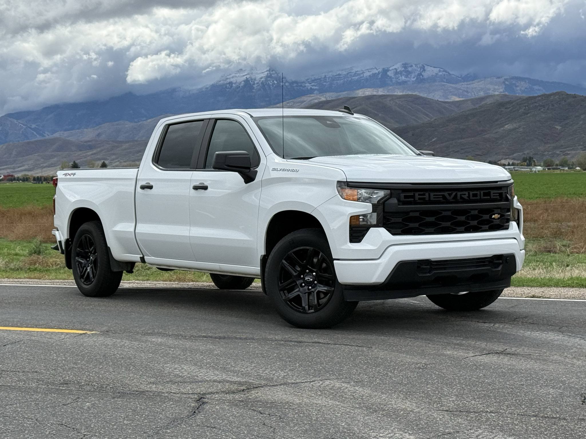 Used 2024 Chevrolet Silverado 1500 Custom AWD/4WD image 1