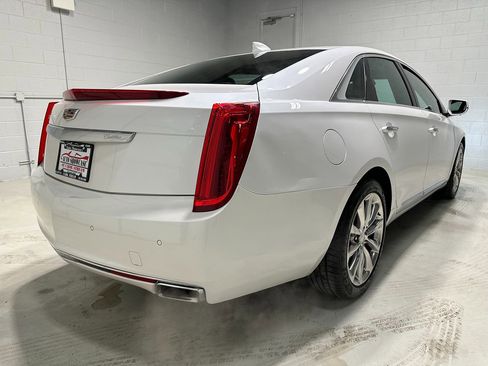 Used 2017 Cadillac XTS Premium Luxury image 6
