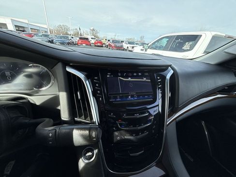 Certified 2020 Cadillac Escalade ESV Luxury image 20