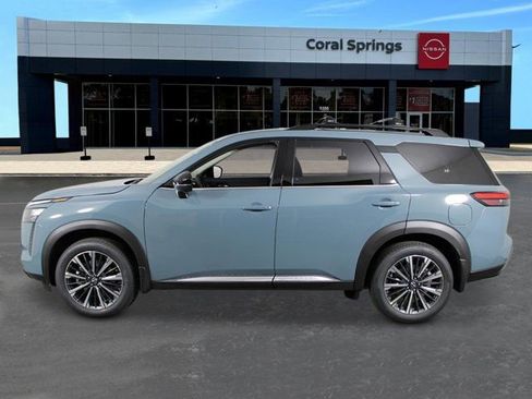 New 2026 Nissan Pathfinder Platinum image 2