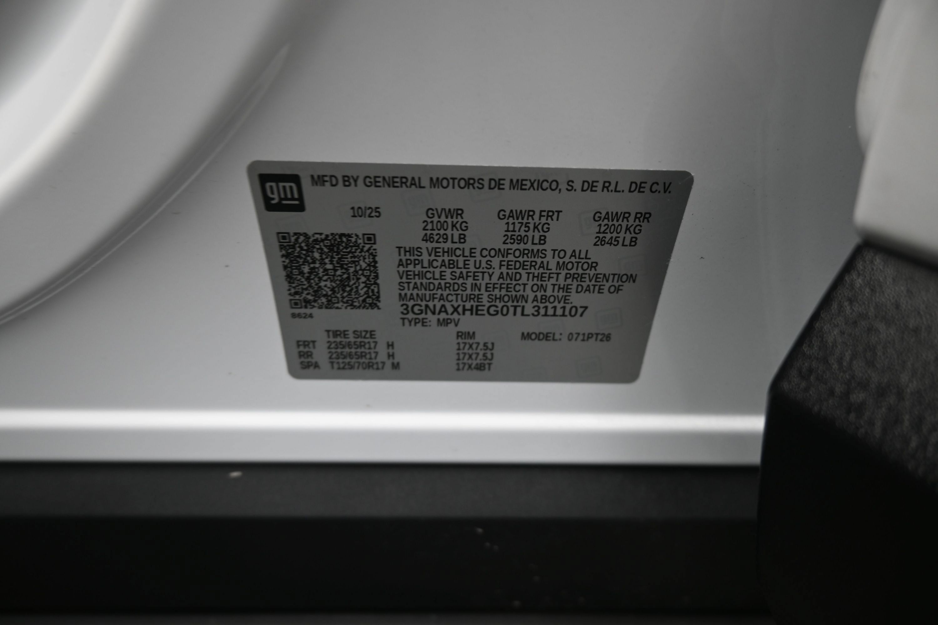 Used 2026 Chevrolet Equinox LT FWD image 11