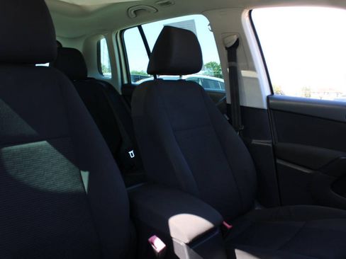 Used 2012 Volkswagen Tiguan S FWD image 14