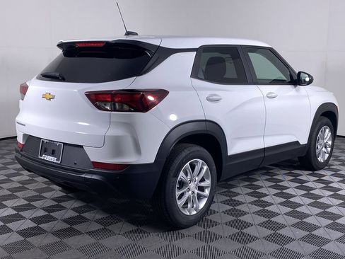 New 2026 Chevrolet TrailBlazer LS FWD image 18
