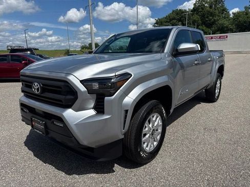 Used 2026 Toyota Tacoma 4x4 Double Cab image 4