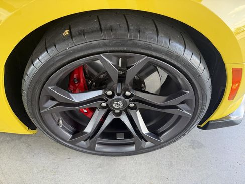 Used 2018 Chevrolet Camaro SS RWD image 44