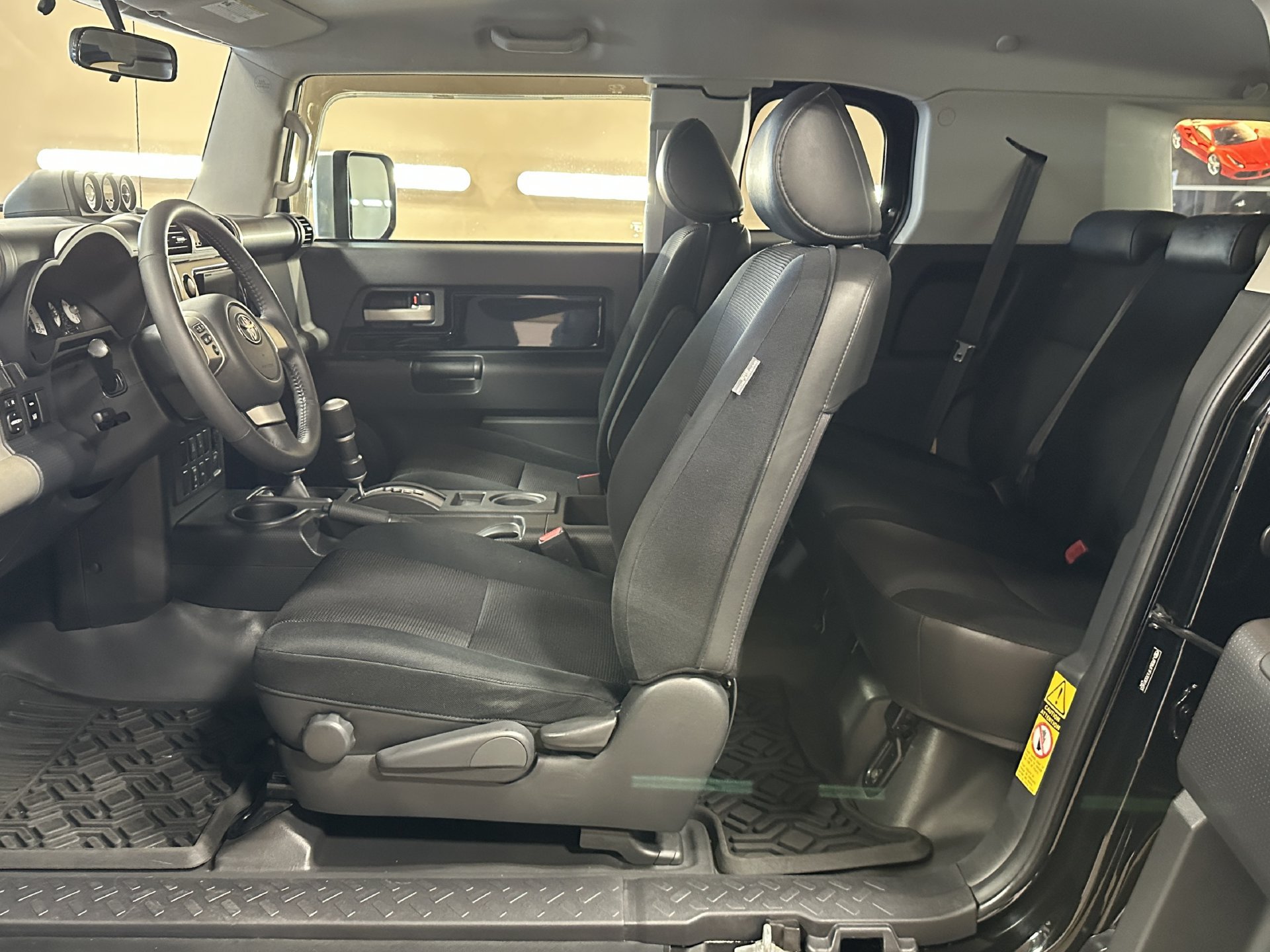 Used 2007 Toyota FJ Cruiser 4WD w/ Upgrade Pkg 1 image 13